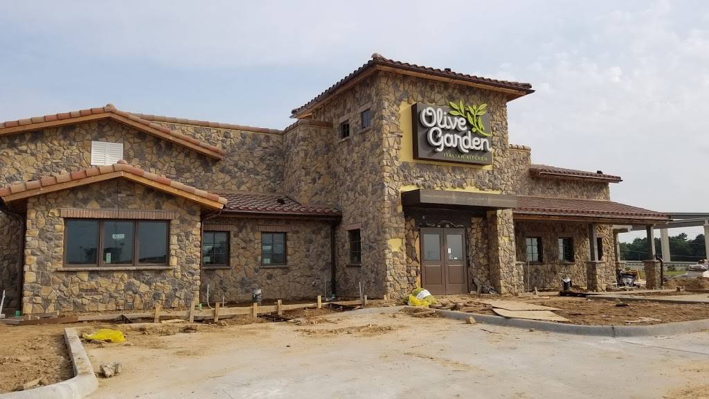 Olive Garden Italian Restaurant | meal takeaway | 21638 US-59, New Caney, TX 77357, USA | 2813541042 OR +1 281-354-1042