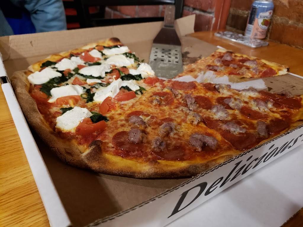 New York Pizzeria | restaurant | 2 W Main St, Trumansburg, NY 14886, USA | 6073873700 OR +1 607-387-3700