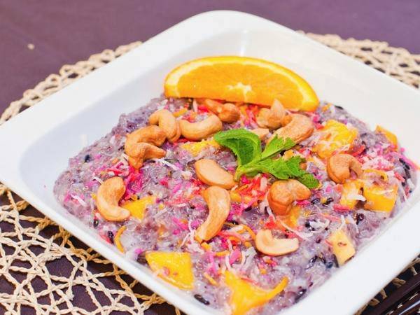 Thai Room | restaurant | 2063 Danforth Ave, Toronto, ON M4C 1J8, Canada | 4166938424 OR +1 416-693-8424