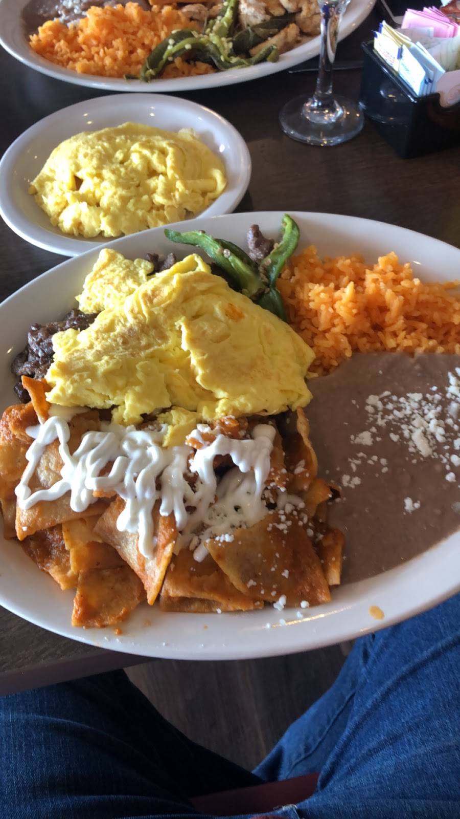 Gios Breakfast, Lunch, & Dinner | restaurant | 330 N Independence Blvd, Romeoville, IL 60446, USA | 8159053987 OR +1 815-905-3987