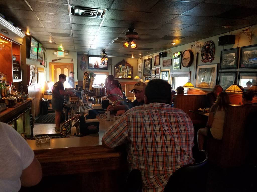 Flamingo Pizza of Miller | restaurant | 8341 Locust Ave, Gary, IN 46403, USA | 2199380323 OR +1 219-938-0323