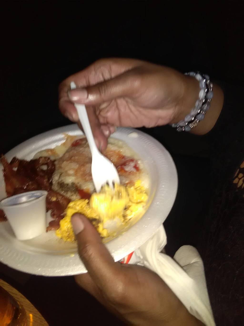 Club Temptation | restaurant | 8203 W Chicago, Detroit, MI 48204, USA | 3139315557 OR +1 313-931-5557