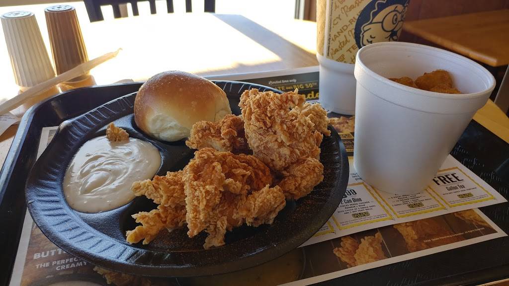 Golden Chick | meal takeaway | 4315 S Gevers St, San Antonio, TX 78223, USA | 2105322037 OR +1 210-532-2037