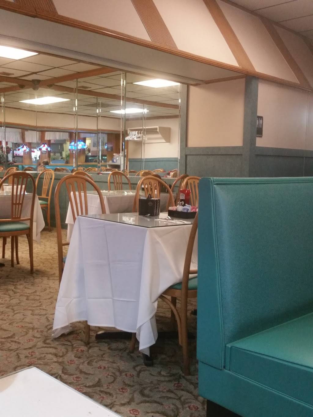 Blue Fountain Restaurant | restaurant | 734 Rte 37 W, Toms River, NJ 08755, USA | 7322405252 OR +1 732-240-5252