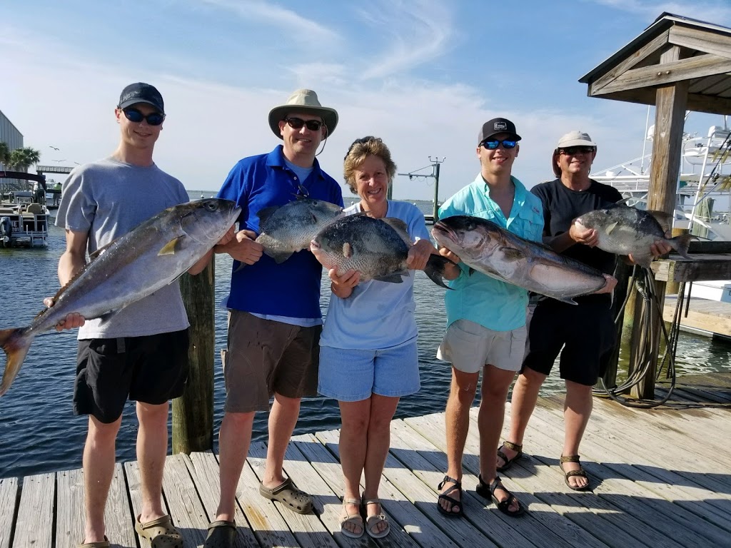Bama Breeze Charters | restaurant | 650 Lemoyne Dr, Dauphin Island, AL 36528, USA | 2514021890 OR +1 251-402-1890