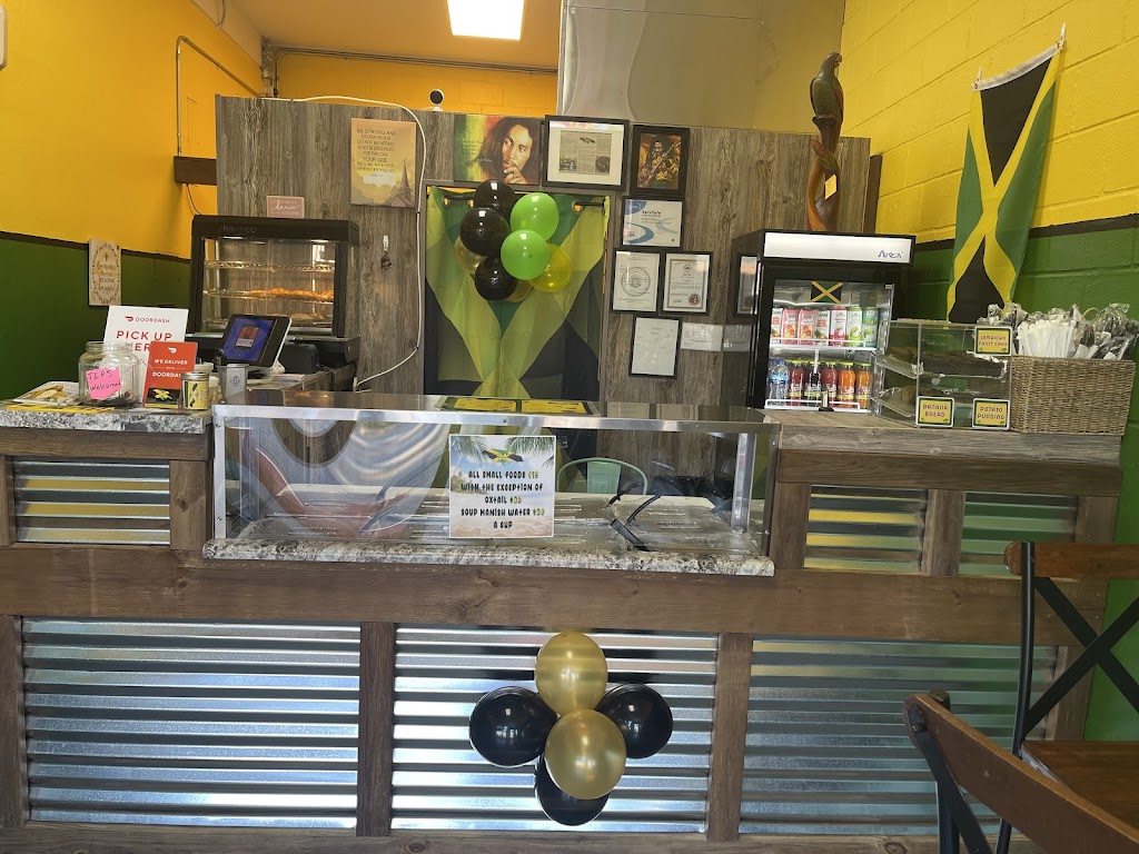 Back A Yaad Grill LLC | restaurant | 125 S 2nd St Suite 5, Branson, MO 65616, USA | 4175441280 OR +1 417-544-1280