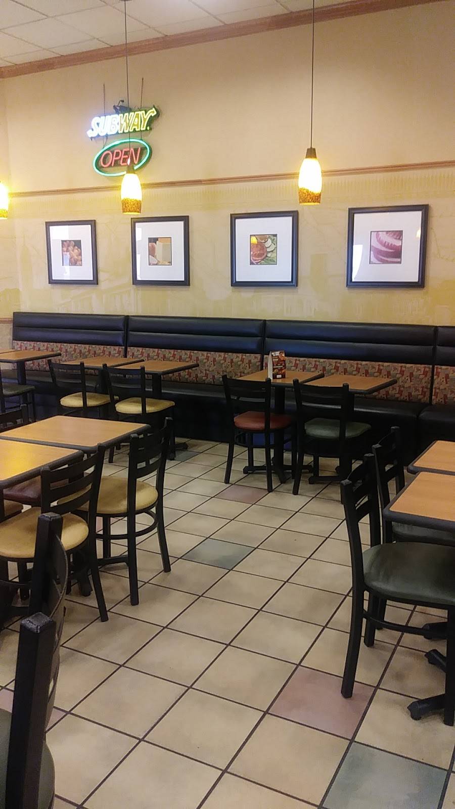 Subway | restaurant | 501 N Main St, Muskogee, OK 74401, USA | 9186873870 OR +1 918-687-3870