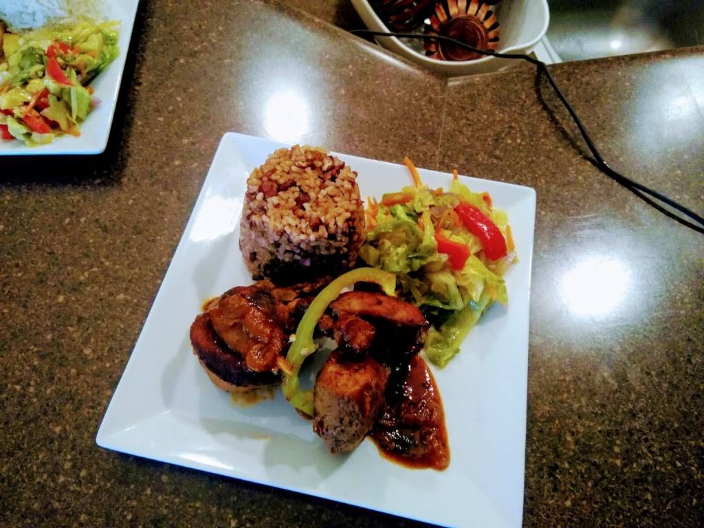 YardVybz | restaurant | 2614 W Apollo Rd, Phoenix, AZ 85041, USA | 6237595351 OR +1 623-759-5351