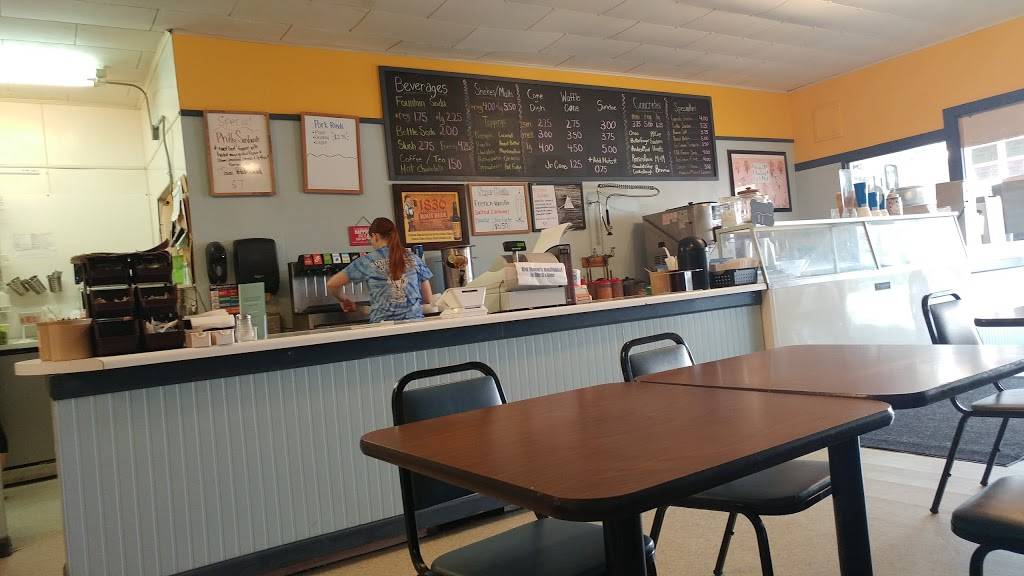 Downtown Deli & Custard Shoppe | restaurant | 216 E 1st St, Hermann, MO 65041, USA | 5734865002 OR +1 573-486-5002