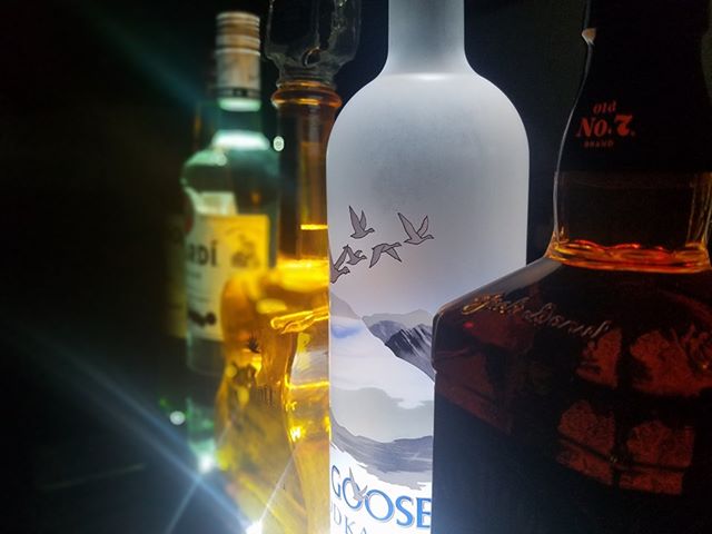 Wonders Bar & Grill | restaurant | 4733 S Alameda St, Corpus Christi, TX 78412, USA | 3613340394 OR +1 361-334-0394