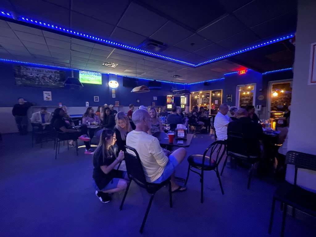 Game On | restaurant | 12001 Avalon Lake Dr Suite C, Orlando, FL 32828, USA | 4073992241 OR +1 407-399-2241