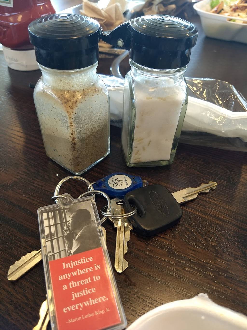 Albasha Express | restaurant | 1324 N Airline Hwy, Gonzales, LA 70737, USA | 2256473331 OR +1 225-647-3331