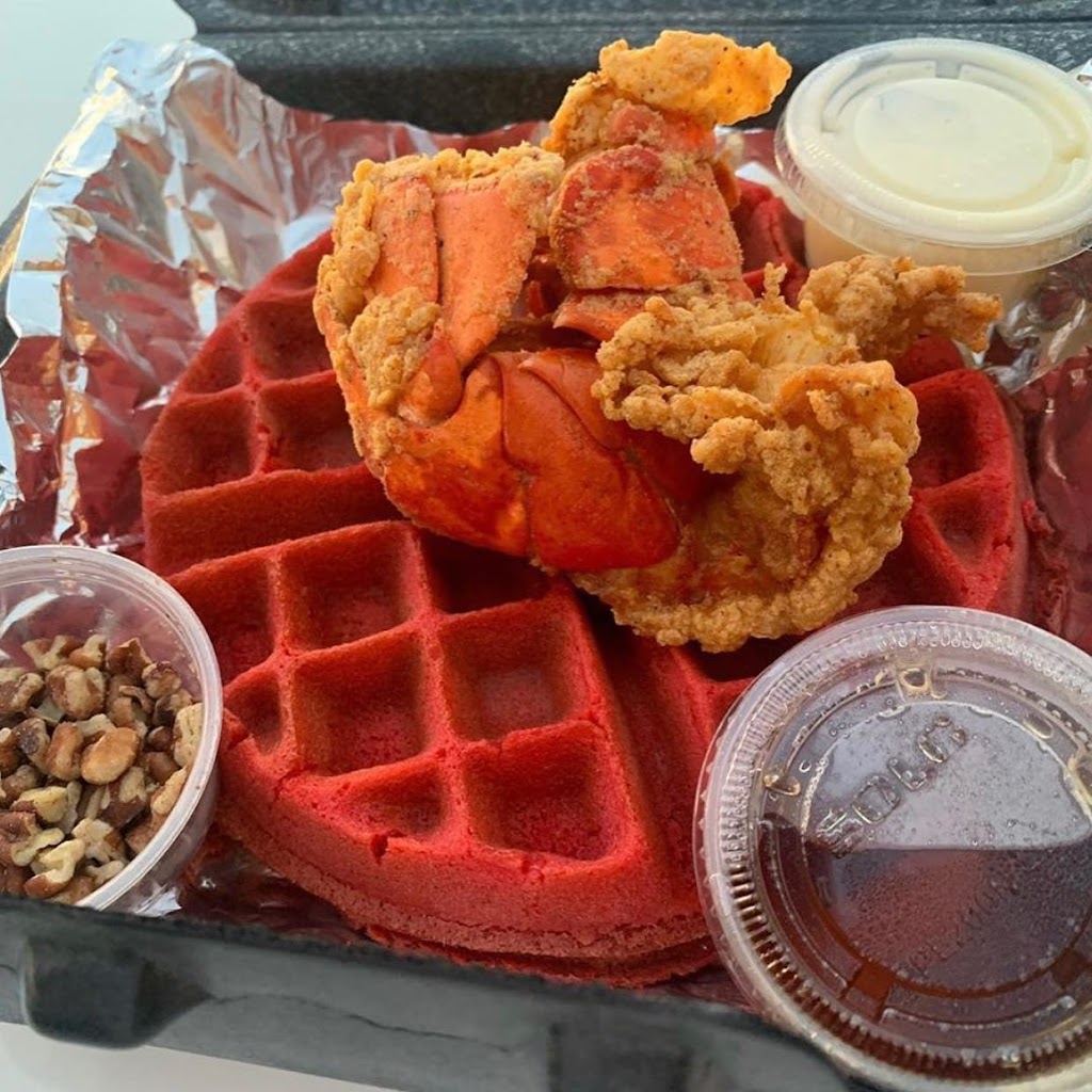 Krustaceans Seafood | restaurant | 947 New Hampshire St, Lawrence, KS 66044, USA | 7854247322 OR +1 785-424-7322