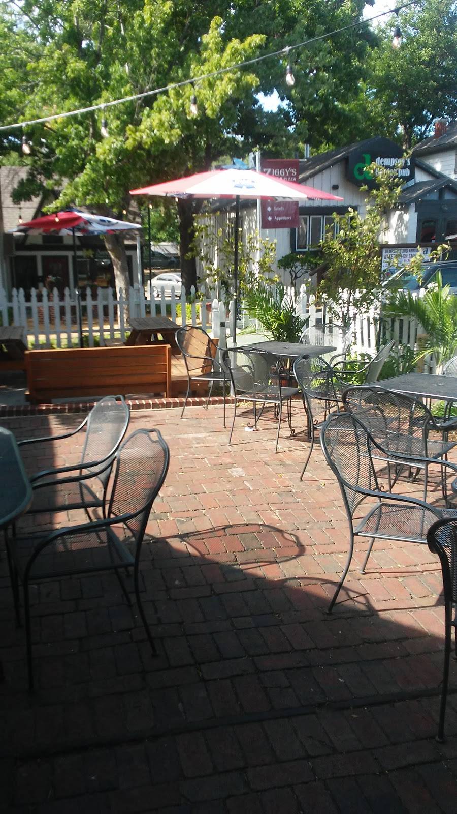 Ziggys Pizza | restaurant | 3700 E Douglas Ave STE 100, Wichita, KS 67208, USA | 3166132529 OR +1 316-613-2529