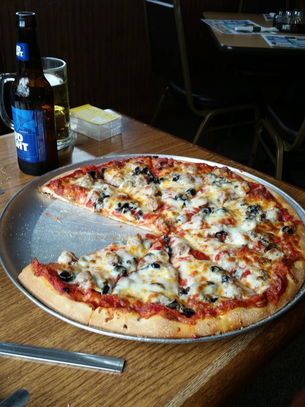 Trail Break Restaurant & Pizza | restaurant | 309 Trail St, La Valle, WI 53941, USA | 6089858464 OR +1 608-985-8464