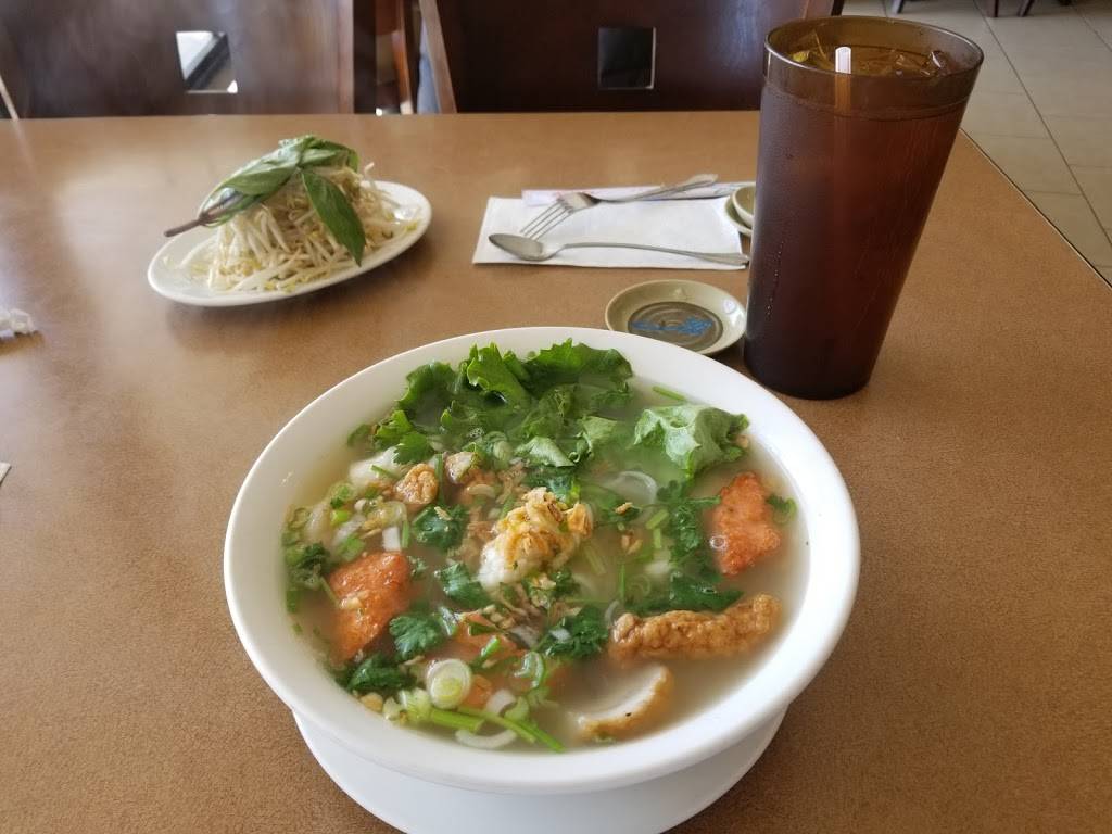 Bodard Bistro | restaurant | 8282 Bellaire Blvd #126, Houston, TX 77036, USA | 7135415999 OR +1 713-541-5999