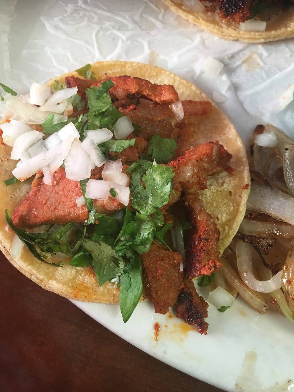 Taqueria Los Dos Laredos | restaurant | 4703 Rigsby Ave, San Antonio, TX 78222, USA | 2103338172 OR +1 210-333-8172