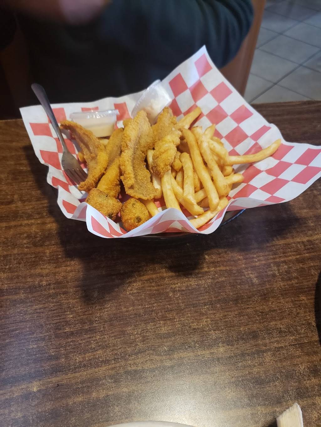 Horseshoe Grill | restaurant | 303 W Trimble Ave, Berryville, AR 72616, USA | 8709296161 OR +1 870-929-6161