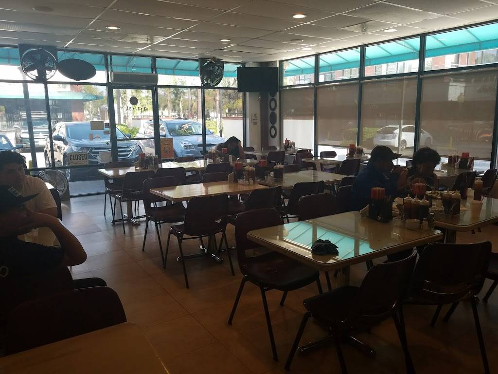 828 Pho | restaurant | 220 W 1st St, Santa Ana, CA 92701, USA | 7145680338 OR +1 714-568-0338