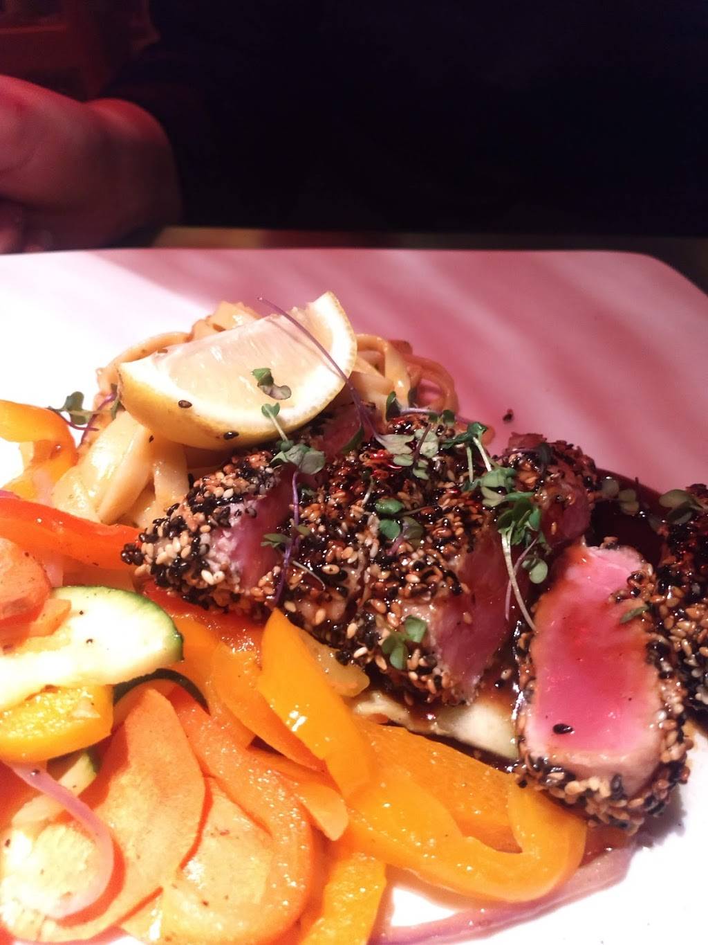 Mondo Resto-Bar Trois-Rivières | restaurant | 120 Rue des Forges, Trois-Rivières, QC G9A 2G8, Canada | 8198400404 OR +1 819-840-0404