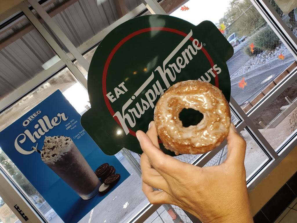 Krispy Kreme | bakery | 2670 Coors Blvd NW, Albuquerque, NM 87120, USA | 5053521212 OR +1 505-352-1212