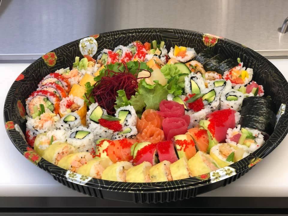 Ikura sushi Bromont | restaurant | 115 Boulevard de Bromont, Bromont, QC J2L 2K7, Canada | 4509313888 OR +1 450-931-3888