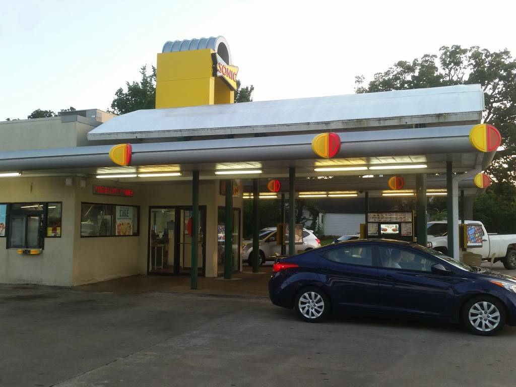 Sonic Drive-In | restaurant | 600 E State Hwy 31 W, Chandler, TX 75758, USA | 9038495499 OR +1 903-849-5499