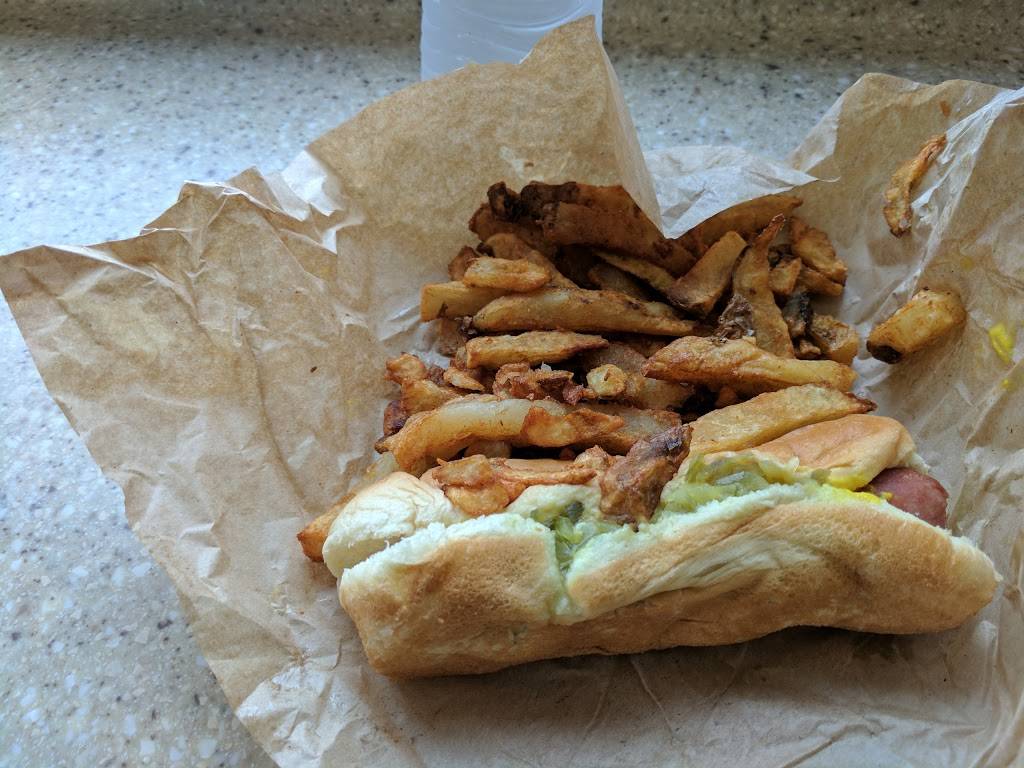 Jimmys Red Hots | restaurant | 4000 W Grand Ave, Chicago, IL 60651, USA | 7733849513 OR +1 773-384-9513