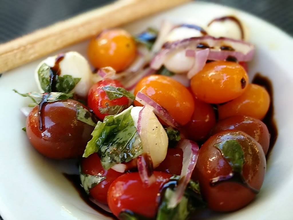 Zacharys Chicago Pizza | restaurant | 140 Crescent Dr, Pleasant Hill, CA 94523, USA | 9256027000 OR +1 925-602-7000