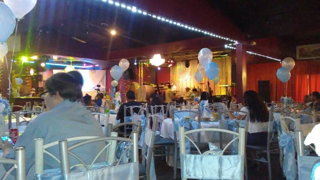 Lucky Dragonz Club | restaurant | 11819 Renton Ave S, Seattle, WA 98178, USA | 2067721220 OR +1 206-772-1220