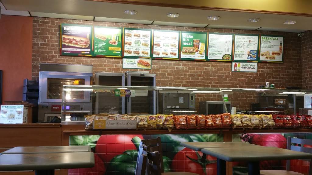 Subway Restaurants | restaurant | 1150 N FM 1604 W, Ste 114, The Village at Blanco SC, San Antonio, TX 78248, USA | 2104939688 OR +1 210-493-9688