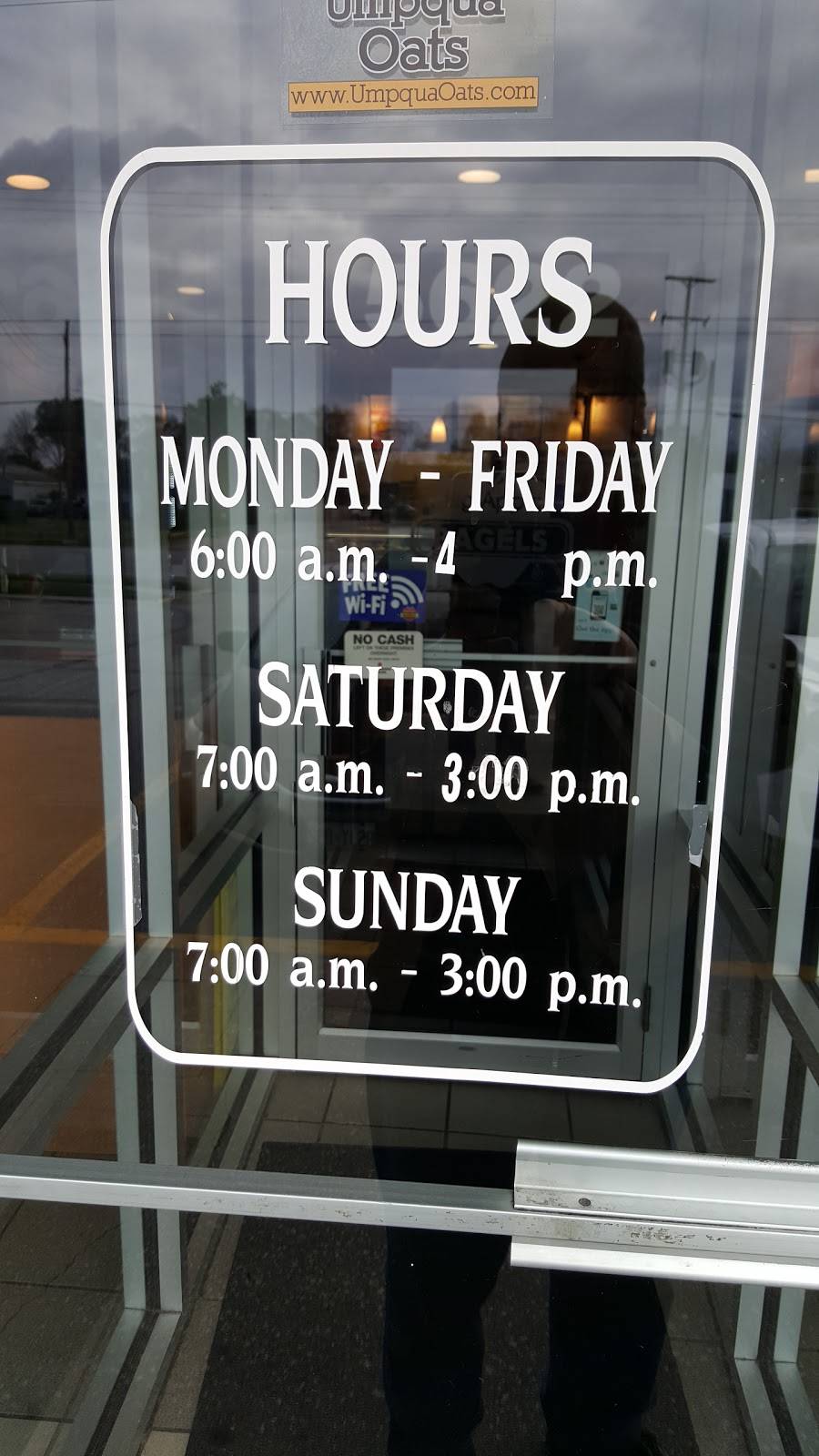 Big Apple Bagels | bakery | 5622 State St, Saginaw, MI 48603, USA | 9897991600 OR +1 989-799-1600