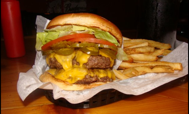 Christians Tailgate Bar & Grill | restaurant | 2820 White Oak Dr, Houston, TX 77007, USA | 7138631207 OR +1 713-863-1207