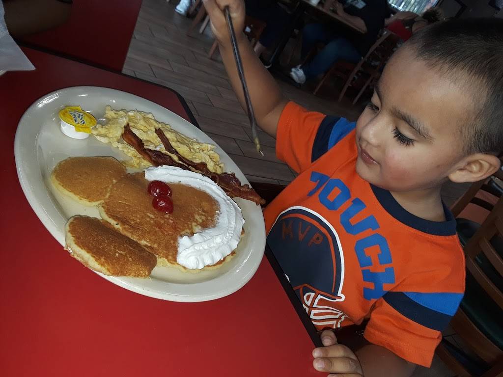 La Coronela Mexican Restaurant | restaurant | 201 N New Braunfels Ave, San Antonio, TX 78202, USA | 2105980537 OR +1 210-598-0537