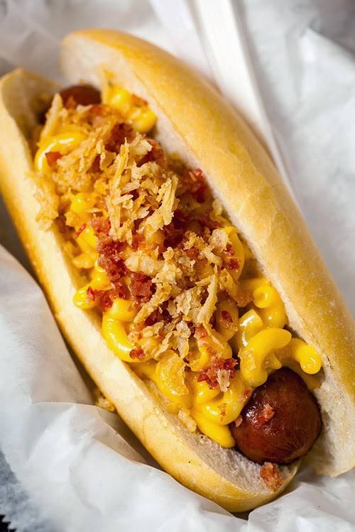Steves Hot Dogs Tower Grove | restaurant | 3457 Magnolia Ave, St. Louis, MO 63118, USA | 3149325953 OR +1 314-932-5953
