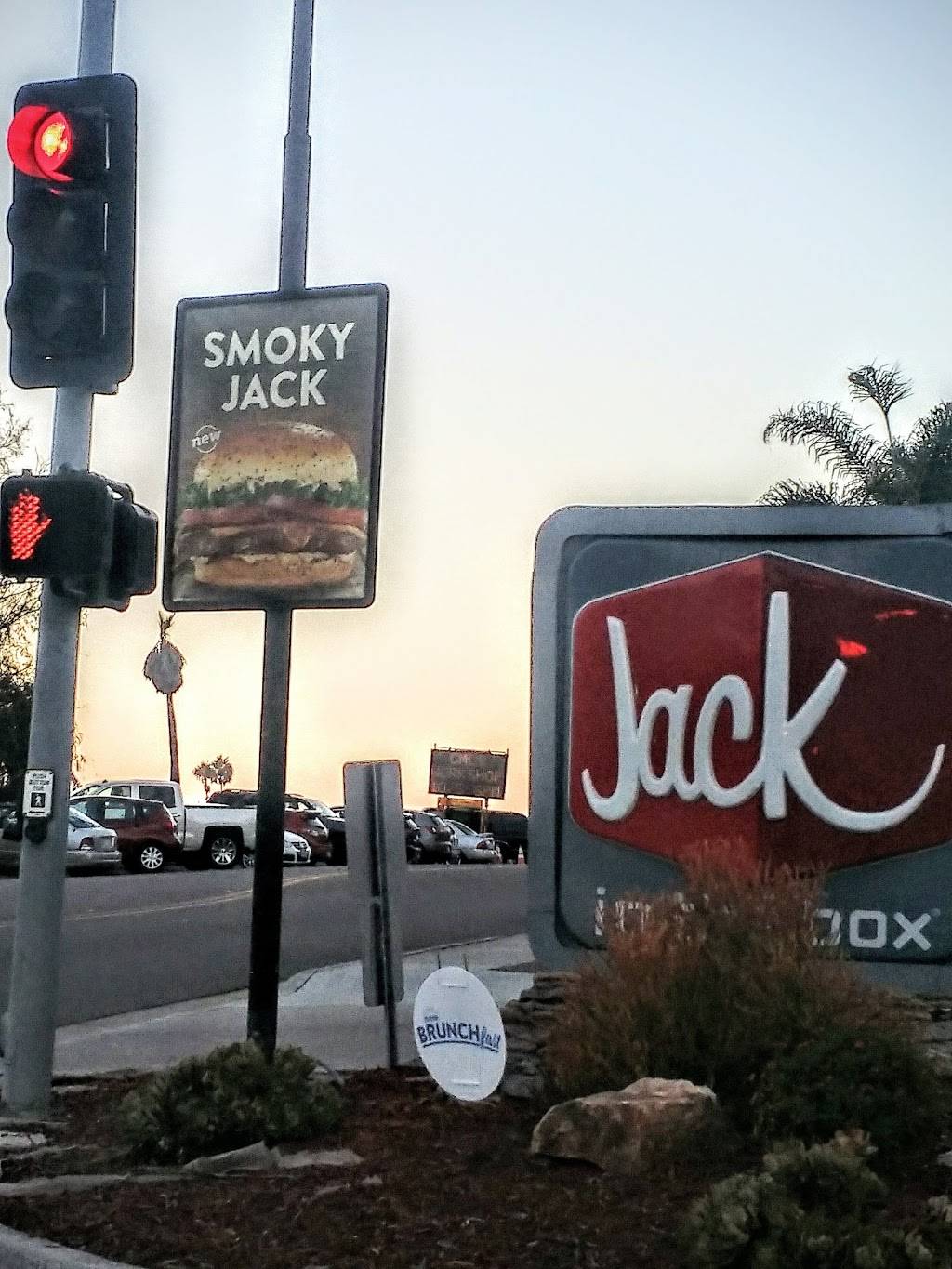 Jack in the Box | restaurant | 1967 San Elijo Ave, Cardiff, CA 92007, USA | 7609429160 OR +1 760-942-9160