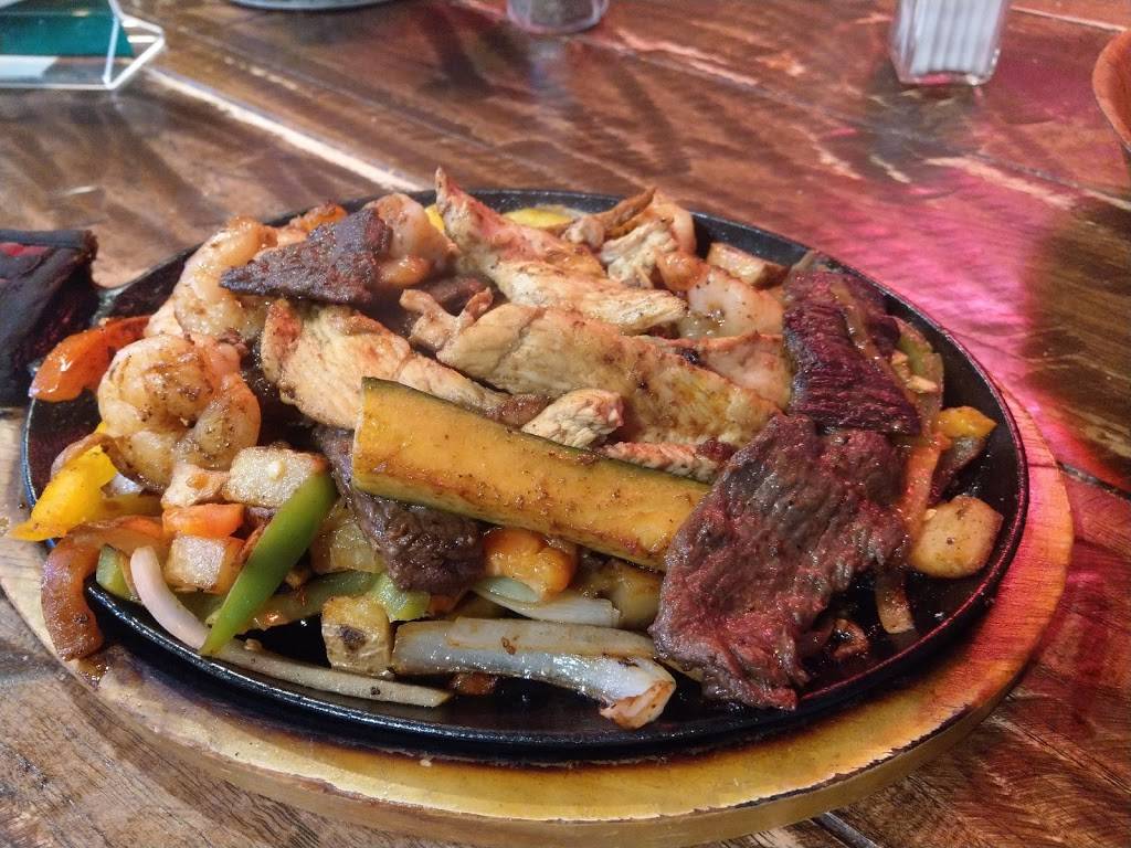 El Michoacano Restaurant | restaurant | 6966 Chestnut St, Gilroy, CA 95020, USA | 4088425877 OR +1 408-842-5877