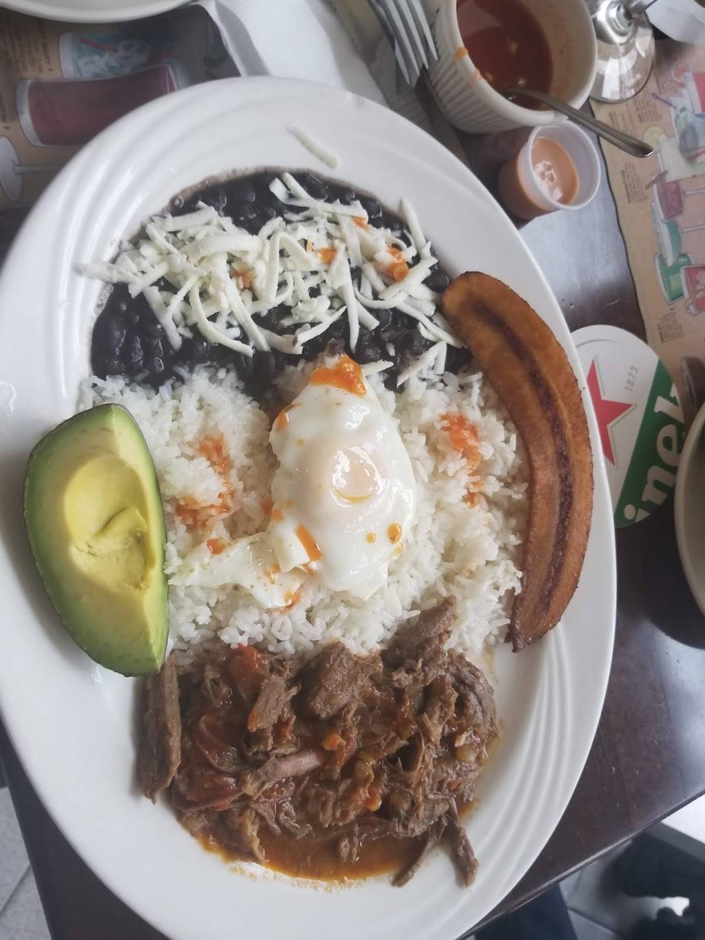 La Fogata Restaurant | restaurant | 336 Morris Ave, Elizabeth, NJ 07208, USA | 9083557747 OR +1 908-355-7747