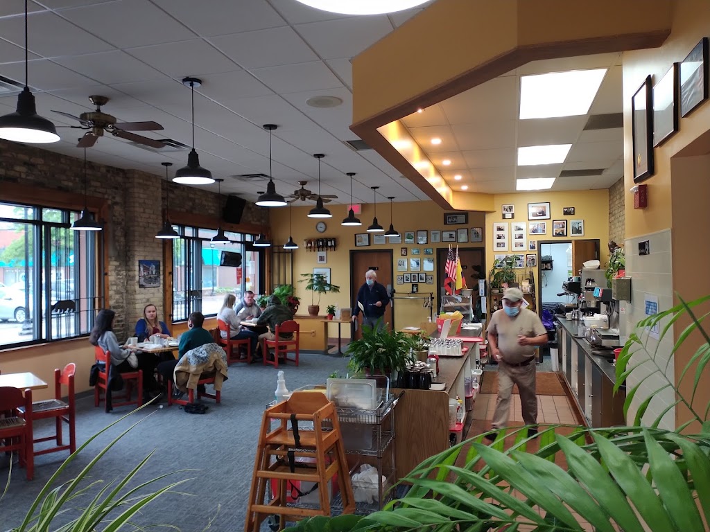 Marias Cafe | restaurant | 1113 E Franklin Ave, Minneapolis, MN 55404, USA | 6128709842 OR +1 612-870-9842