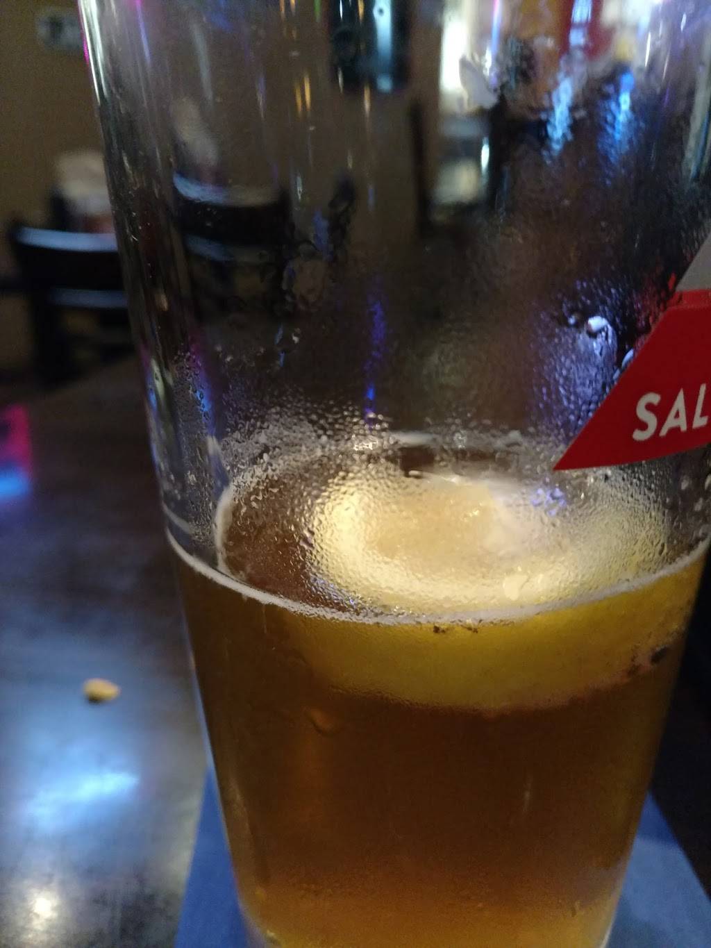 Wing Nutz | restaurant | 9260 Village Shop Dr, Sandy, UT 84094, USA | 8017277850 OR +1 801-727-7850