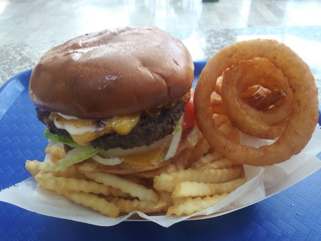 Calverts | restaurant | 3001 S 144th St #2091, Omaha, NE 68144, USA | 4027392718 OR +1 402-739-2718