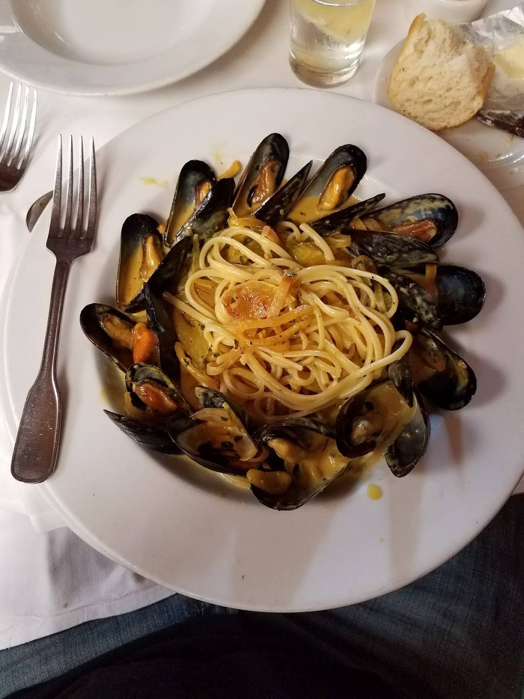 Cafe Bizou | cafe | 14016 Ventura Blvd, Sherman Oaks, CA 91423, USA | 8187883536 OR +1 818-788-3536