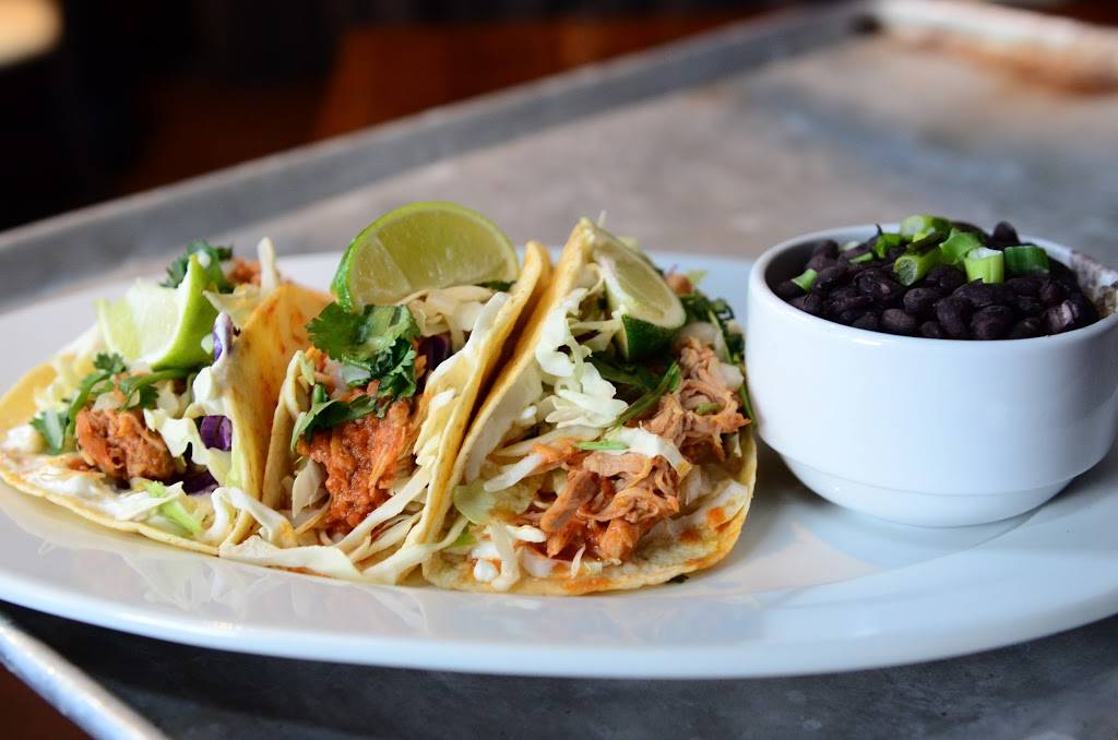 Paladar Latin Kitchen & Rum Bar | restaurant | 28601 Chagrin Blvd #900, Woodmere, OH 44122, USA | 2168969020 OR +1 216-896-9020