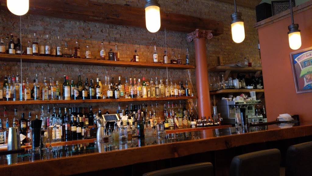 Social Urban Bar & Restaurant | restaurant | 509 E State St, Rockford, IL 61104, USA | 8157080877 OR +1 815-708-0877