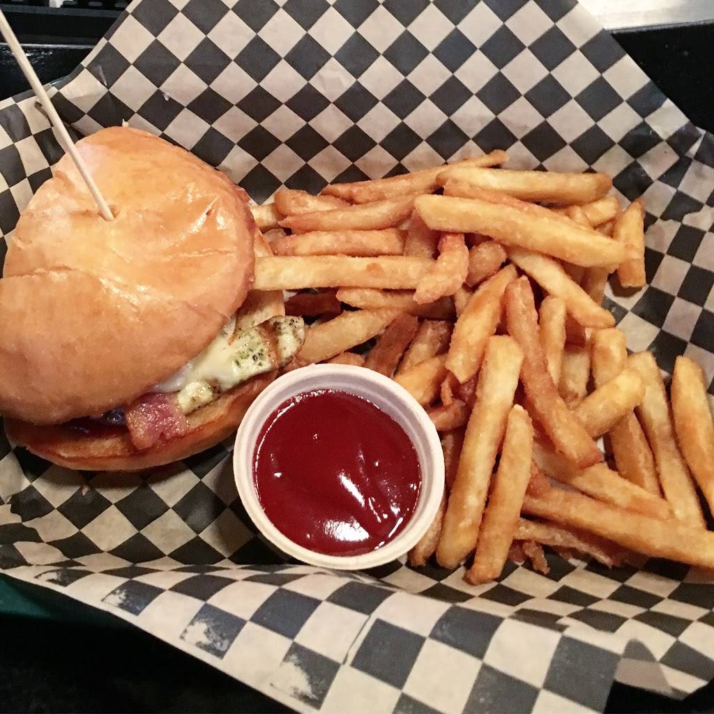 Petes Tavern | restaurant | 128 King St, San Francisco, CA 94107, USA | 4158175040 OR +1 415-817-5040