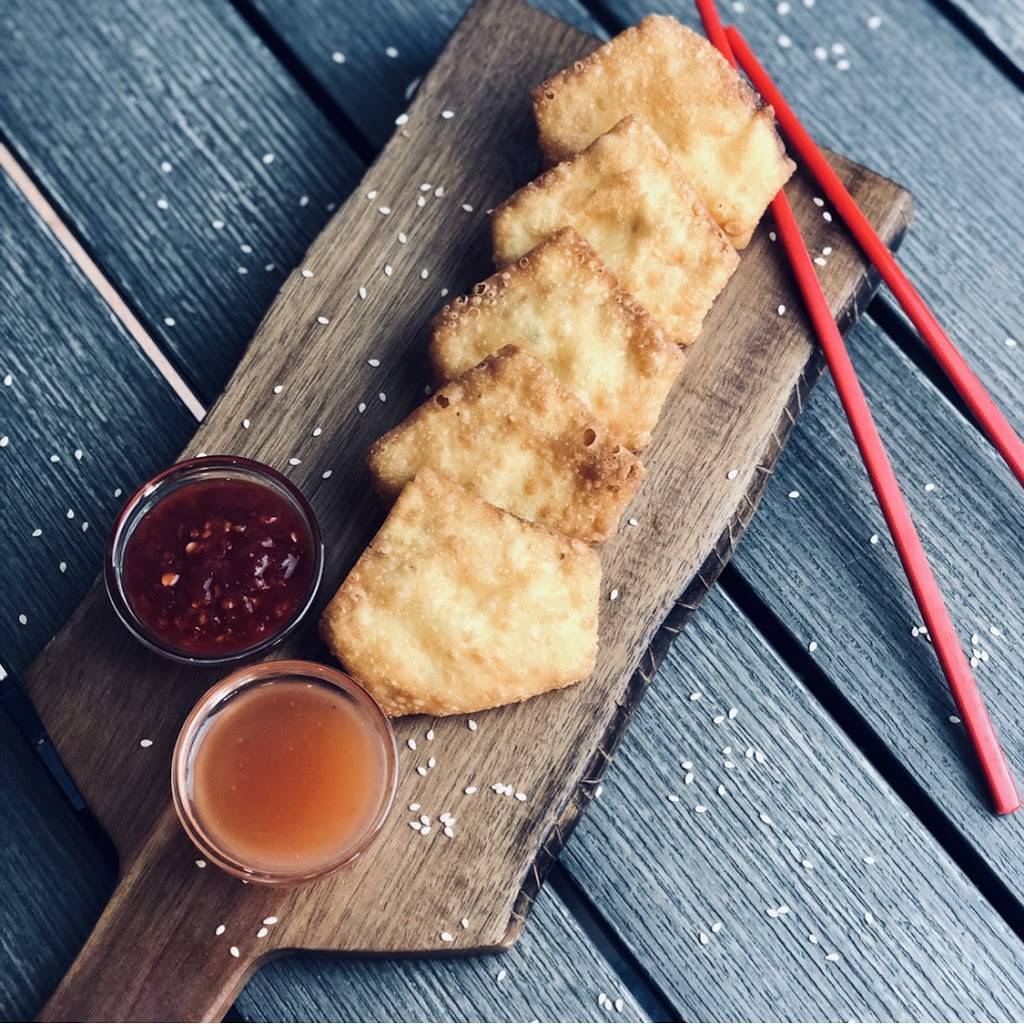 Butcher & the Wok | restaurant | 533 Oakbrook Center, Oak Brook, IL 60523, USA | 6303820656 OR +1 630-382-0656