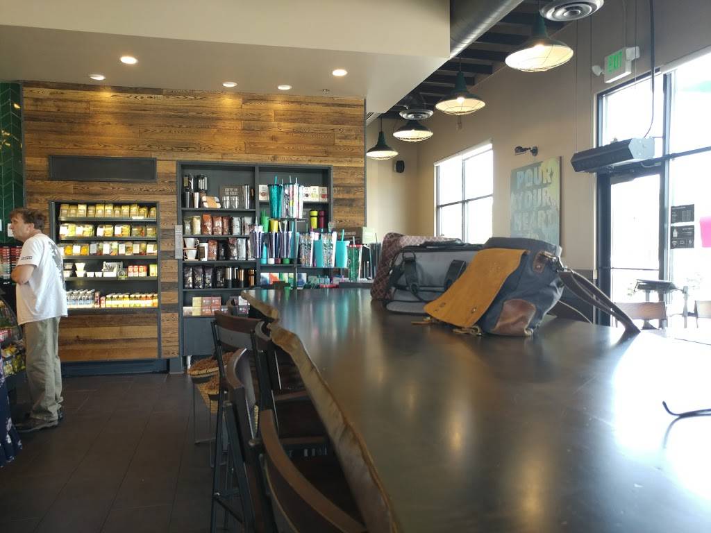 Starbucks | cafe | 15550 W National Ave, New Berlin, WI 53151, USA | 2629389117 OR +1 262-938-9117