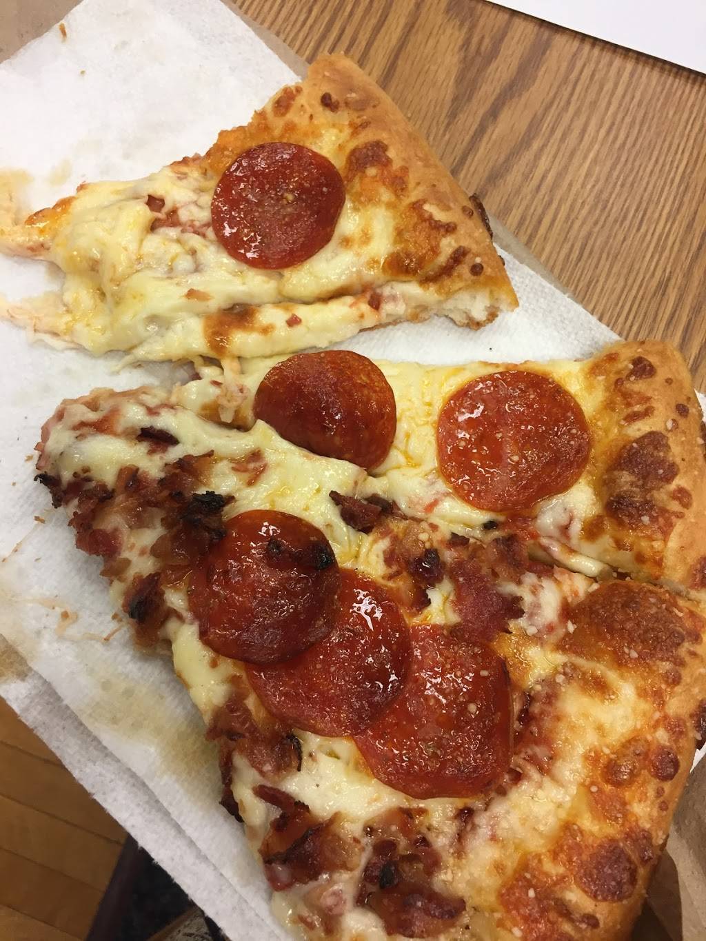 Jims Galley | restaurant | 29110 N Gibraltar Rd, Rockwood, MI 48173, USA | 7346923090 OR +1 734-692-3090