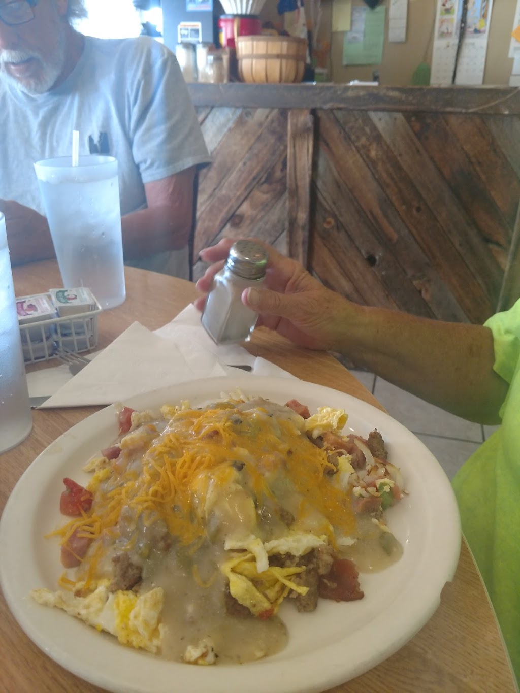 Dove Creek Dinner Bell | restaurant | 546 Highway 491, Dove Creek, CO 81324, USA | 9706772211 OR +1 970-677-2211