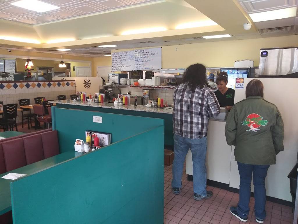 Earls Diner | restaurant | 1861 E 9 Mile Rd, Ferndale, MI 48220, USA | 2486294500 OR +1 248-629-4500